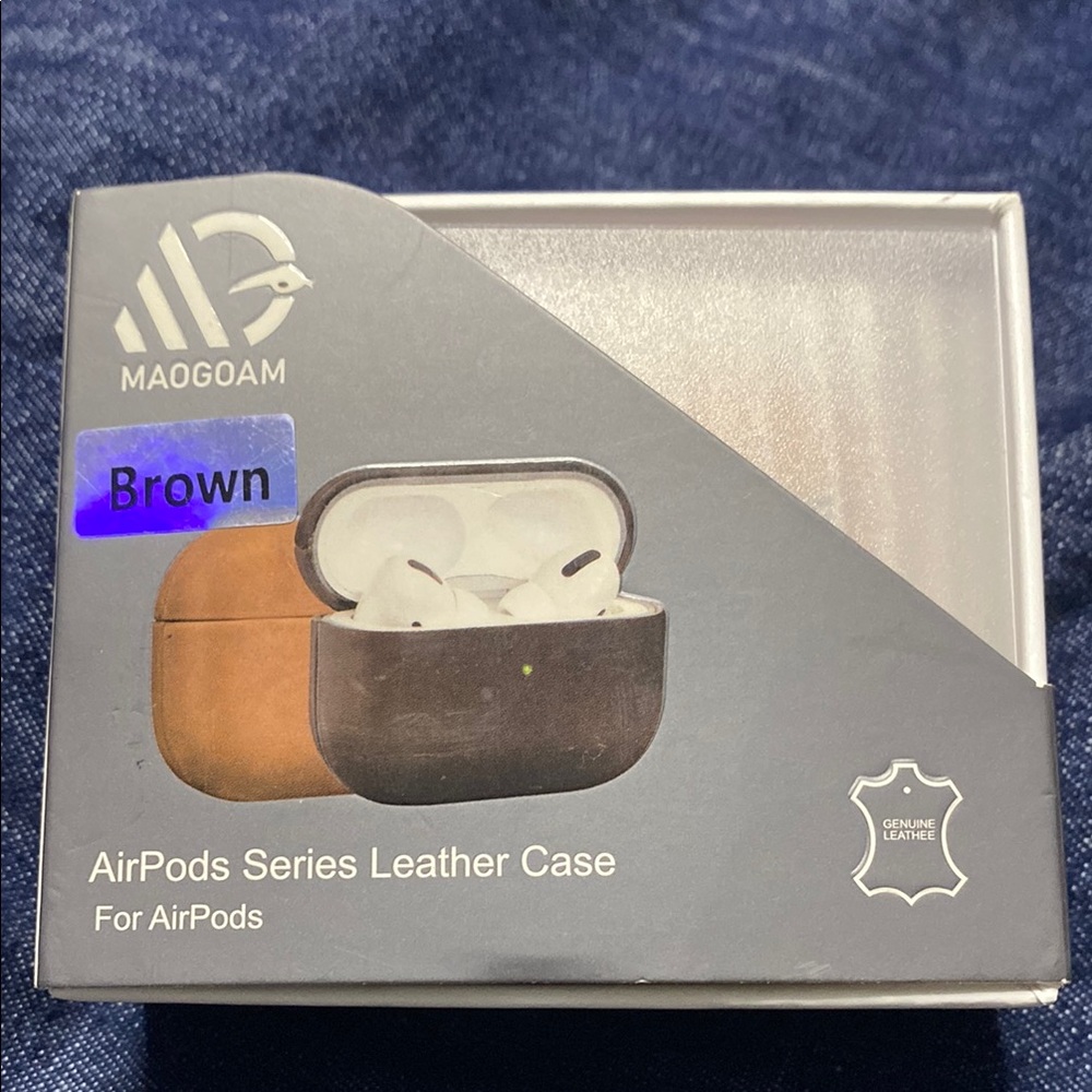 MAOGOAM AirPods Leather Case - burnt orange